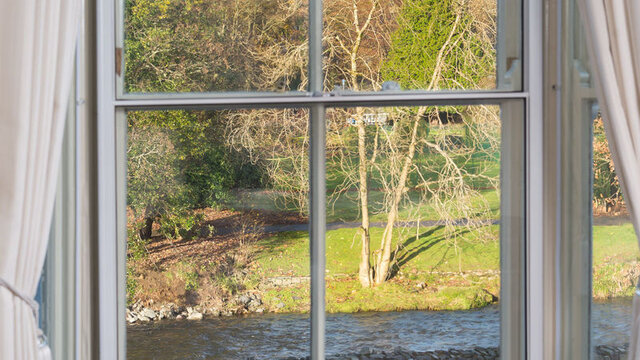 Image 2 for Superior King Room with En-Suite Bath/Shower