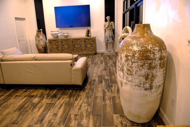 Image 8 for Presidential Suite