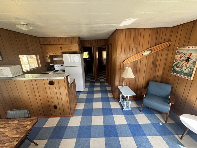 Image 2 for 19 Cottage 19