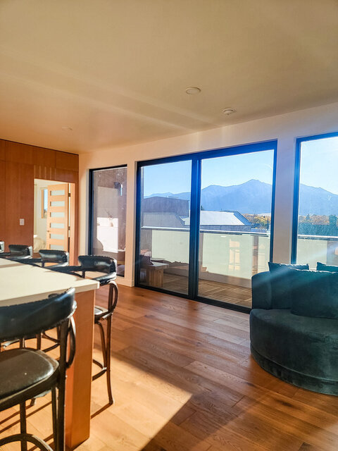 Image 10 for Throne Room