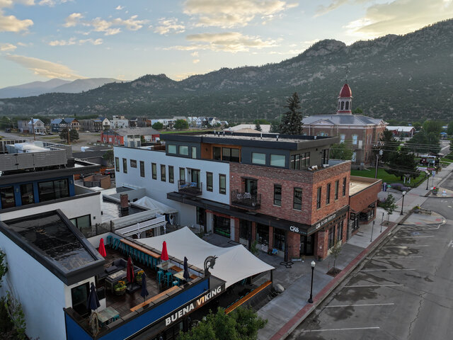 Image 6 for Layover Day