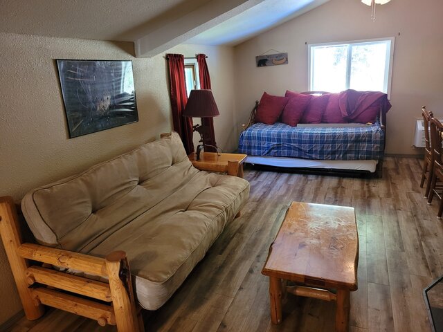 Image 1 for Wolf Lodge Cabin Max 4A/2-4Ch