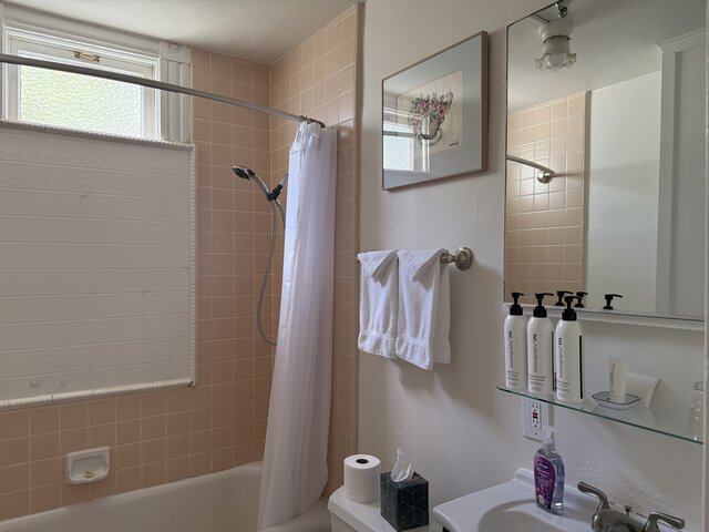 Image 2 for Room - Private Bath