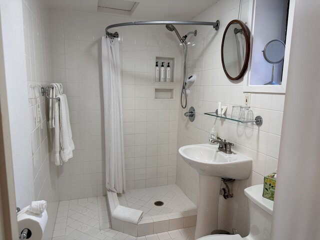 Image 4 for Room - Private Bath