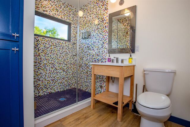 Image 5 for G - Groovy