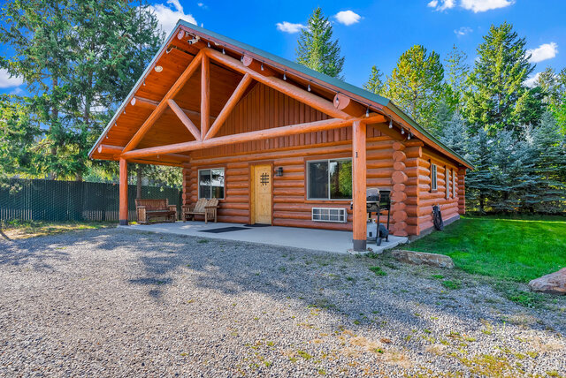 Image 16 for Moose Cabin #1 (2BD, 2BA)