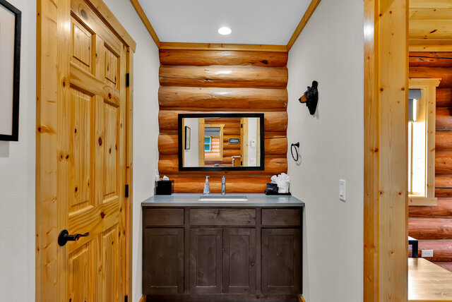 Image 9 for Caribou Cabin #4 (1BD, 1BA)