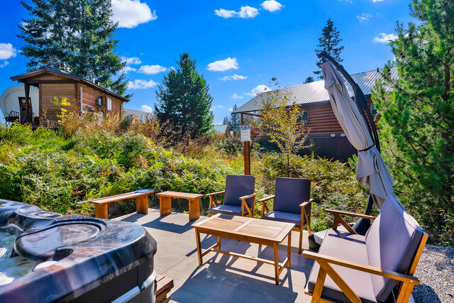 Image 15 for "Stargazer" Conestoga Glamping Wagon #1