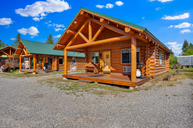 Image 15 for Caribou Cabin #4 (1BD, 1BA)