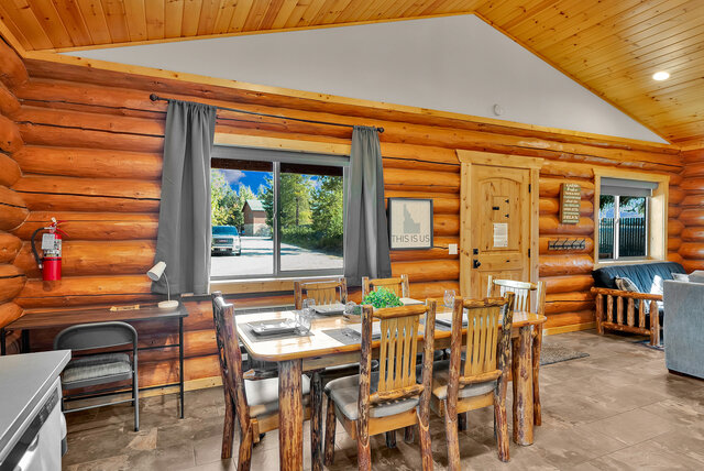 Image 5 for Moose Cabin #1 (2BD, 2BA)