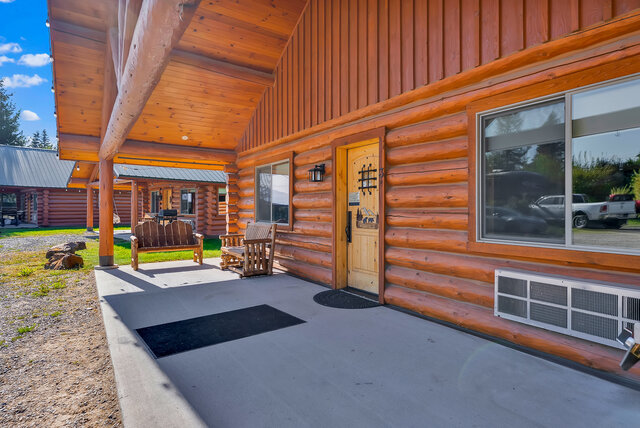 Image 19 for Grizzly Cabin #3 (2BD, 2BA)