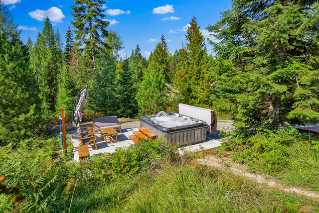 Image 15 for "Moonchaser" Conestoga Glamping Wagon #2