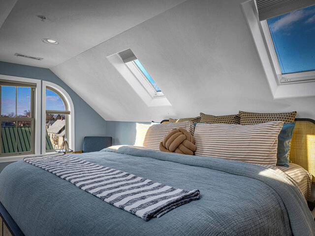 Image 2 for Captains Quarters