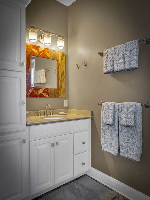 Image 4 for Beach House Suite