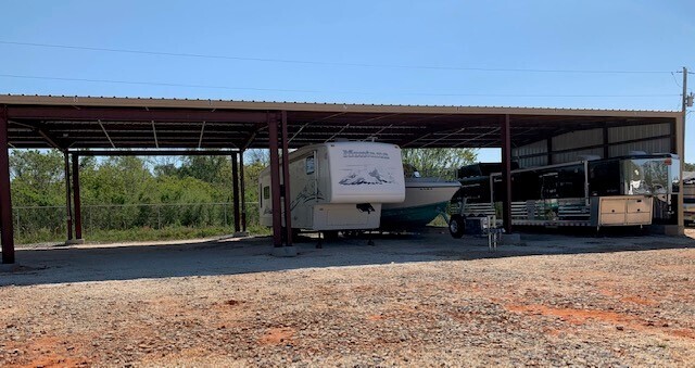 Image 3 for C27)Back Covered Storage