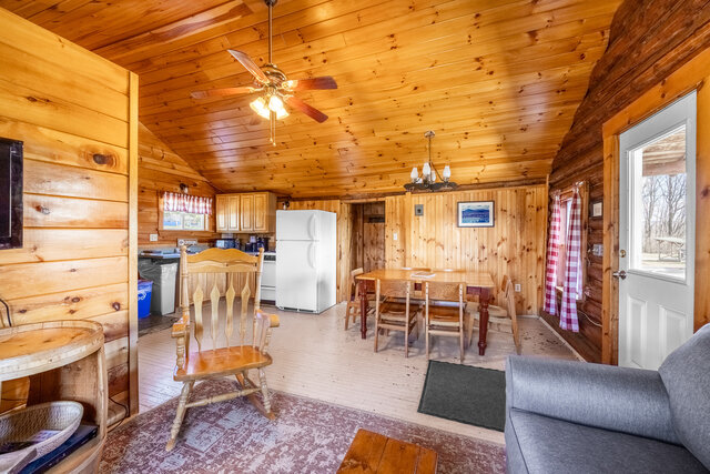 Image 3 for Bear Den