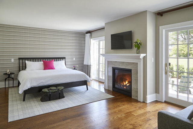 Image 2 for A10) The Firefly Inn