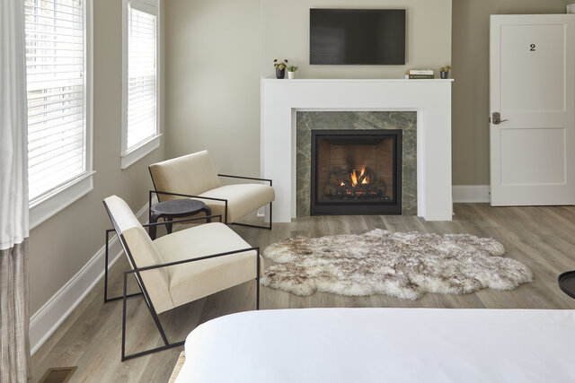 Image 5 for A10) The Firefly Inn