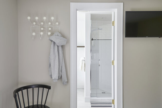 Image 17 for A10) The Firefly Inn