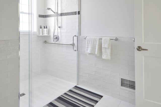 Image 6 for A10) The Firefly Inn