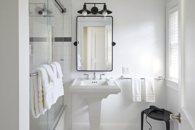 Image 11 for A10) The Firefly Inn