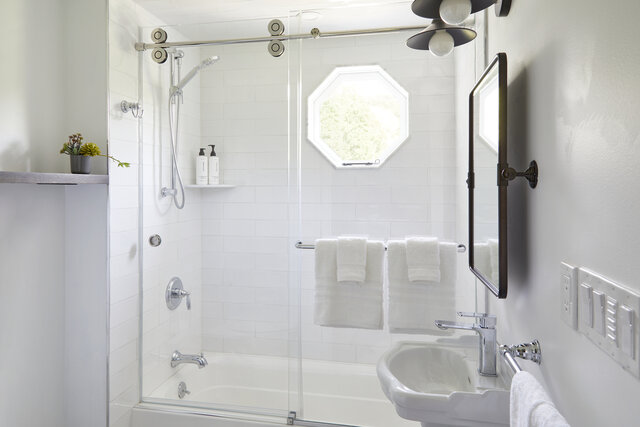 Image 15 for A10) The Firefly Inn