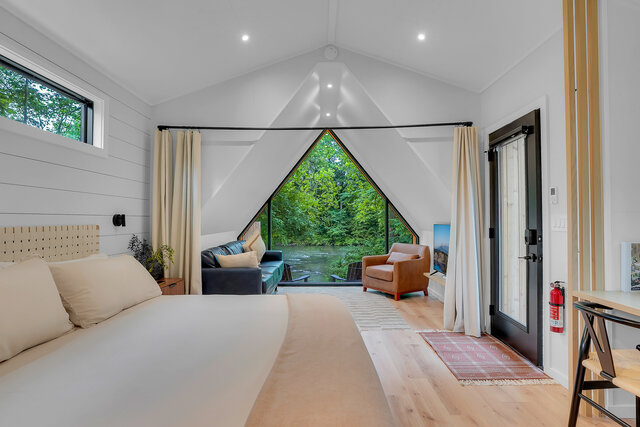 Image 1 for 18- 1 Bedroom Tiny Home & Shared Hot Tub/Sauna