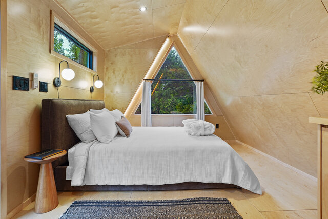 Image 1 for 30 One Bedroom Cozy Pod