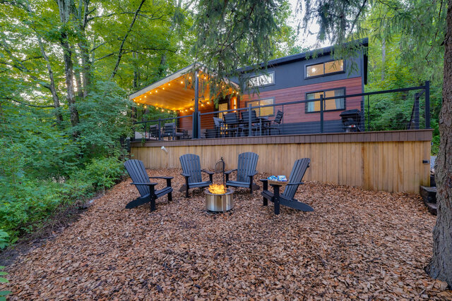 Image 14 for 15- 2 Bedroom Tiny Home & Loft with Private Hot Tub