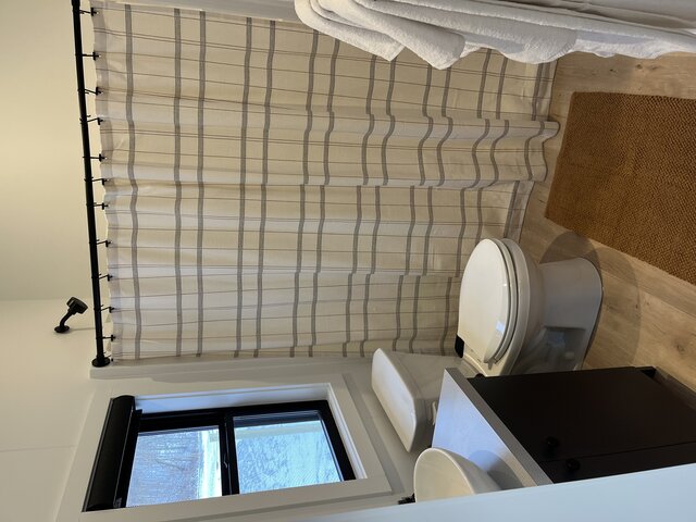 Image 7 for 12- 2 Bedroom Tiny Home & Loft With Private Hot Tub