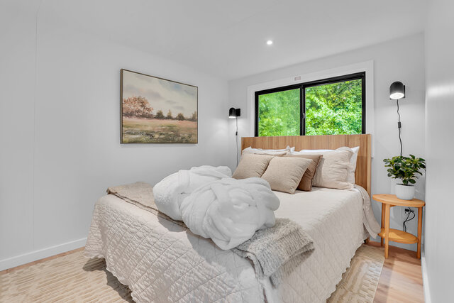 Image 5 for 14- 2 Bedroom Tiny Home &  Loft, Shared Hot Tub/Sauna