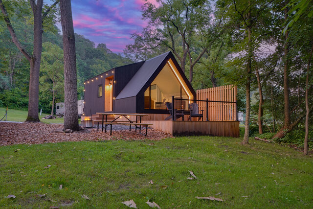 Image 10 for 19- 1 Bedroom Tiny Home & Shared Hot Tub/Sauna