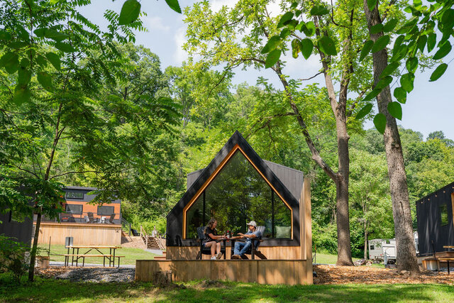 Image 18 for 19- 1 Bedroom Tiny Home & Shared Hot Tub/Sauna