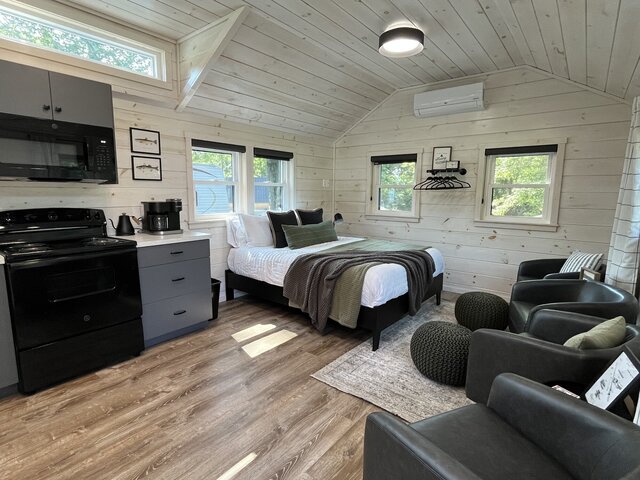 Image 5 for 24-B 1 Bedroom Tiny Home & Shared Hot Tub/Sauna
