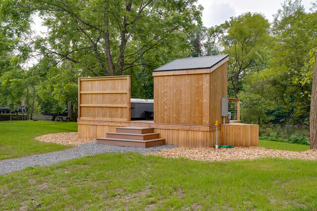 Image 16 for 14- 2 Bedroom Tiny Home &  Loft, Shared Hot Tub/Sauna