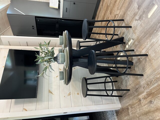 Image 2 for 24-B 1 Bedroom Tiny Home & Shared Hot Tub/Sauna