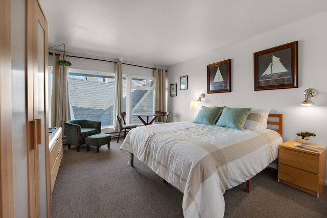 Image 1 for 135) Tides by the Sea 135