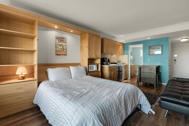 Image 3 for 162 Tides by the Sea 162