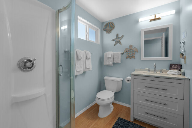 Image 14 for 157) Tides by the Sea 157