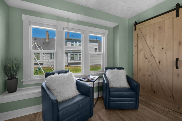 Image 6 for 168) Tides by the Sea 168