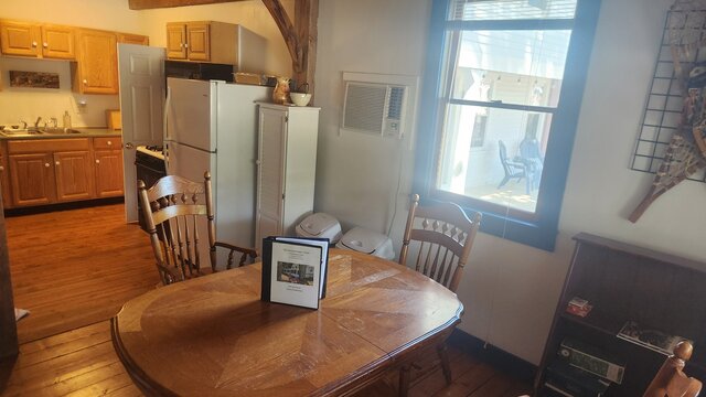 Image 5 for Causeway Cottage - Suite