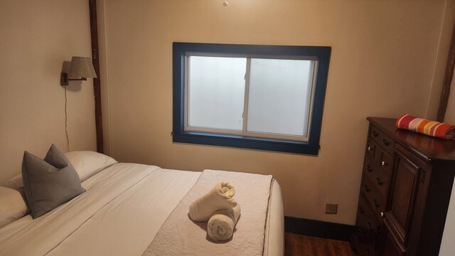 Image 6 for Causeway Cottage - Suite