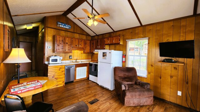 Image 2 for Cabin 7 (7)