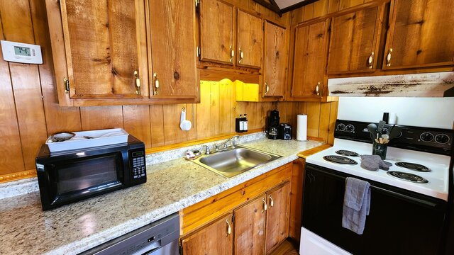 Image 3 for Cabin 6 (6)