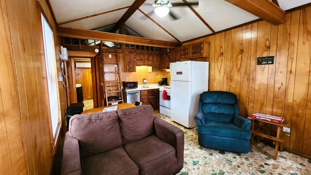 Image 1 for Cabin 4 (4)