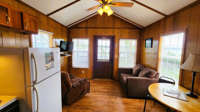 Image 4 for Cabin 7 (7)