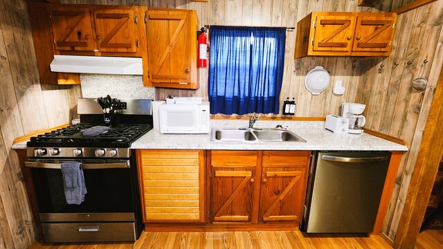 Image 4 for Cabin 1 (1)