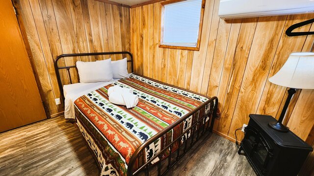 Image 5 for Cabin 2 (2)