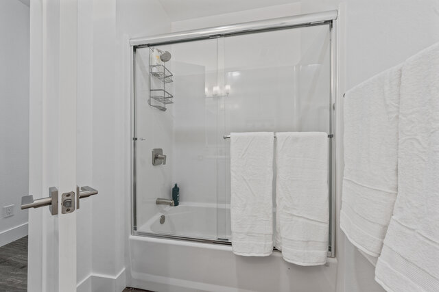 Image 25 for The Shore Suite