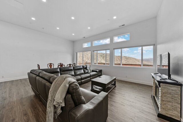 Image 17 for The Topaz Suite